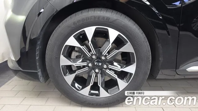 Kia Carnival 2021 thumb 5