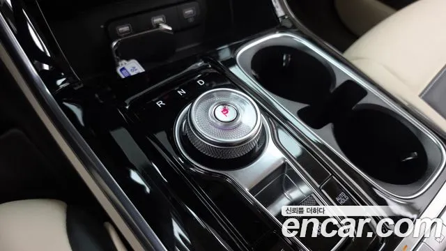 Kia Carnival 2021 thumb 9