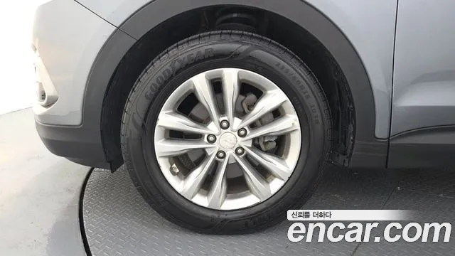 Hyundai Santa Fe 2018 thumb 5
