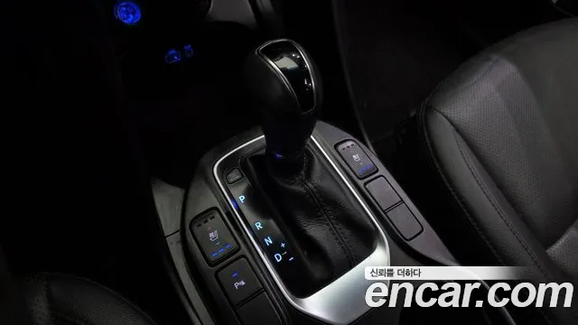Hyundai Santa Fe 2018 thumb 9