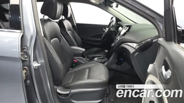 Hyundai Santa Fe 2018 thumb 11