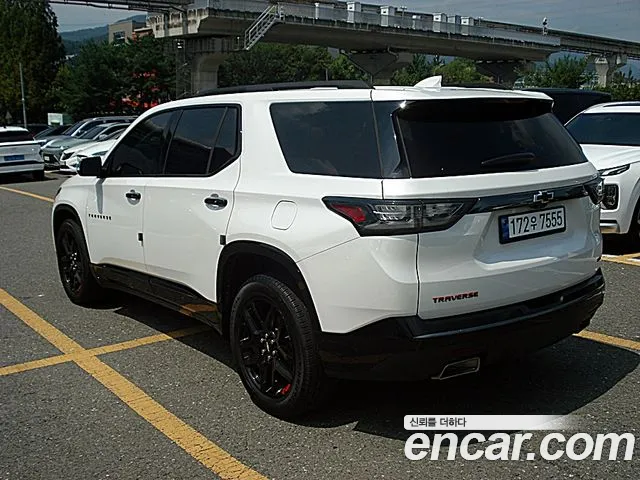 Chevrolet Traverse 2020 thumb 2