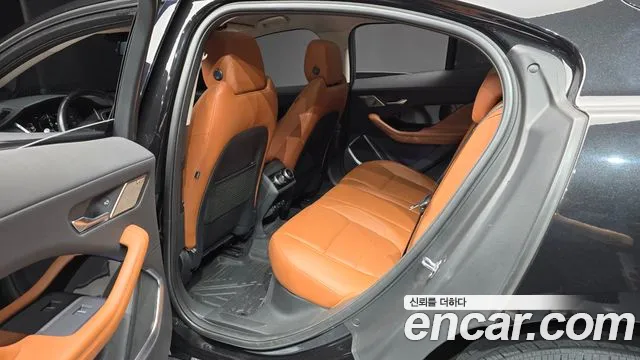 Jaguar I-PACE 2019 thumb 11