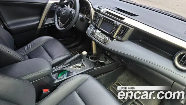 Toyota RAV4 2015 thumb 7