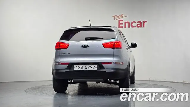 Kia Sportage 2015 thumb 4