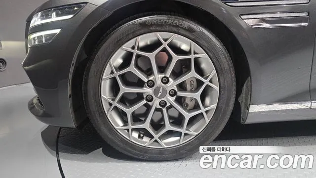 Genesis G80 2022 thumb 4
