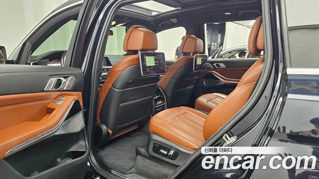 BMW X7 2019 thumb 11