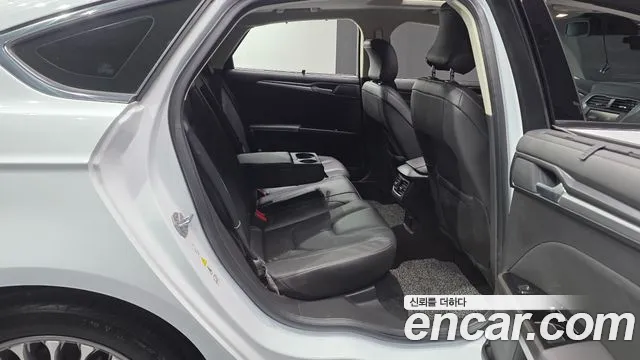 Ford Mondeo 2016 thumb 12