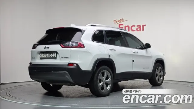 Jeep Cherokee 2020 thumb 2
