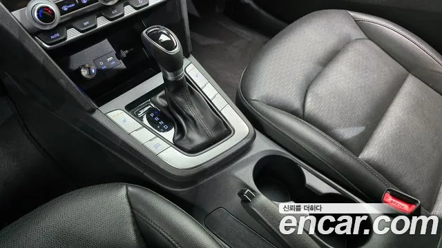 Hyundai Avante 2018 thumb 9