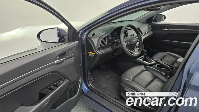 Hyundai Avante 2018 thumb 10
