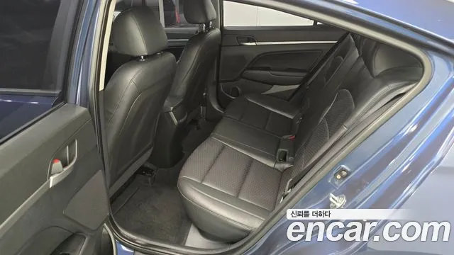 Hyundai Avante 2018 thumb 12