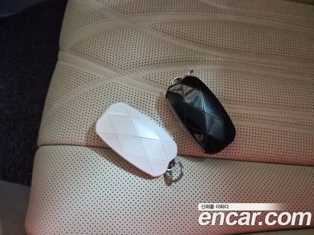 Genesis G80 2024 thumb 9