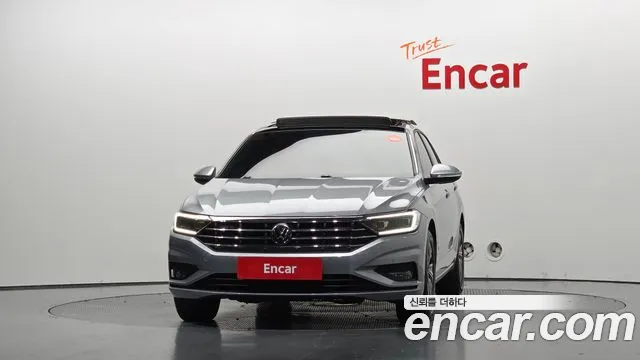 Volkswagen Jetta 2020 thumb 3