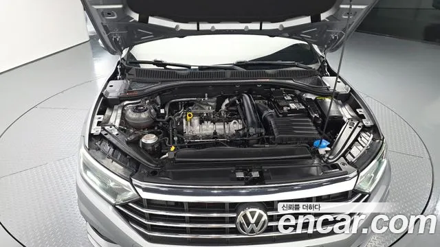 Volkswagen Jetta 2020 thumb 6