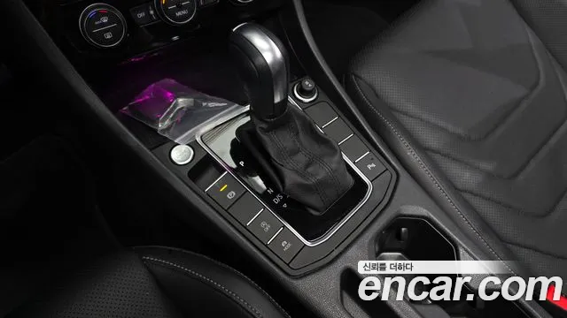 Volkswagen Jetta 2020 thumb 9