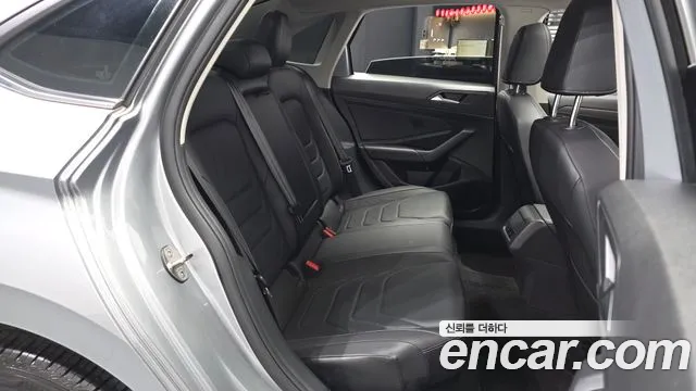 Volkswagen Jetta 2020 thumb 11