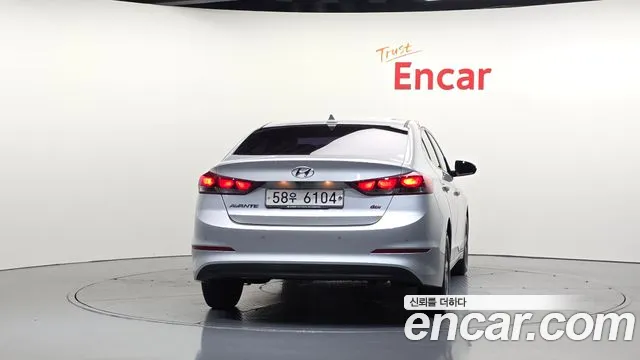Hyundai Avante 2015 thumb 4