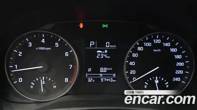 Hyundai Avante 2015 thumb 8