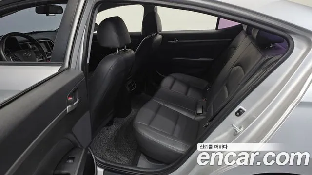 Hyundai Avante 2015 thumb 12