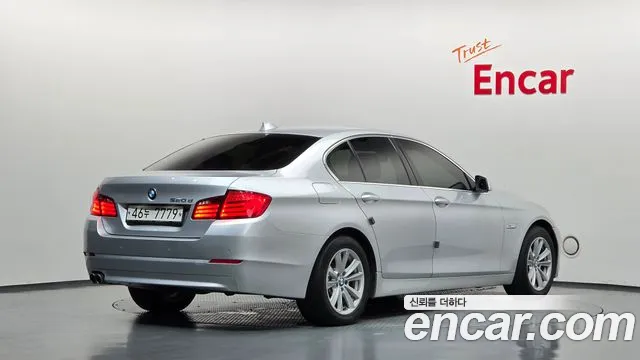 BMW 5 серии 2013 thumb 2