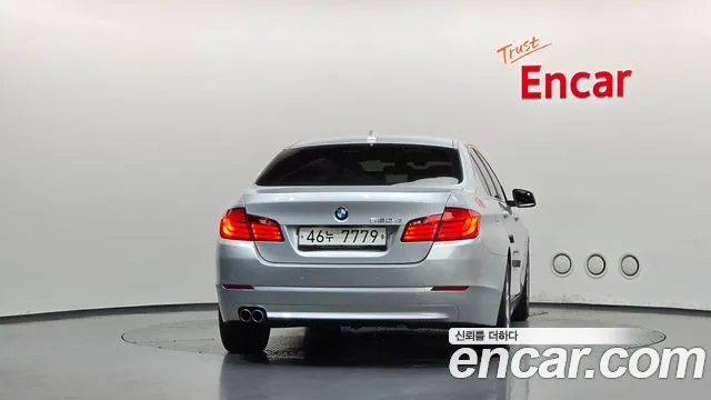 BMW 5 серии 2013 thumb 4