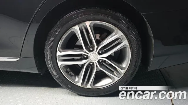 Hyundai Grandeur 2016 thumb 5
