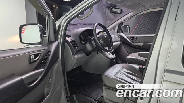Hyundai Starex 2013 thumb 10