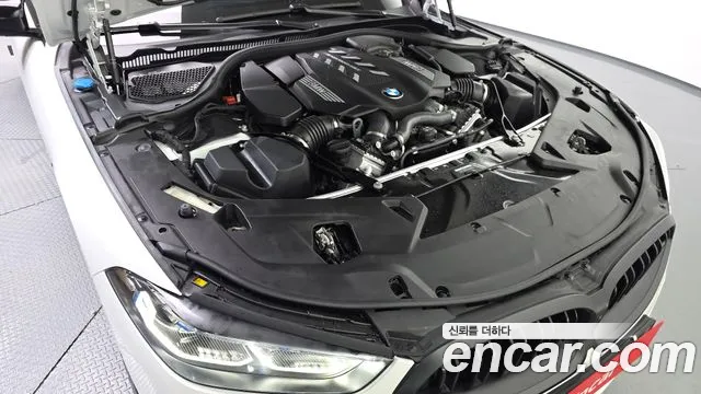 BMW 8 серии 2025 thumb 6