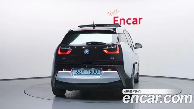 BMW i3 2015 thumb 4