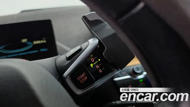 BMW i3 2015 thumb 9