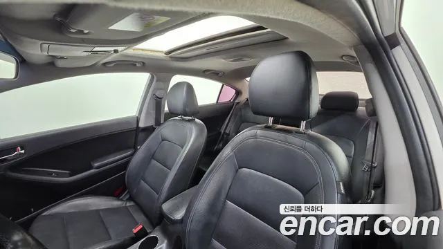 Kia K3 2015 thumb 11