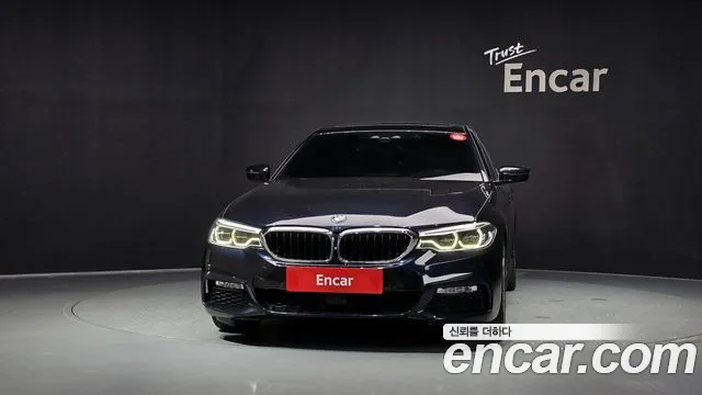 BMW 5 серии 2018 thumb 3