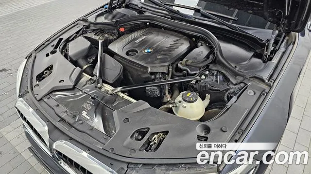 BMW 5 серии 2018 thumb 6