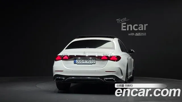 Mercedes-Benz E-Класс 2024 thumb 3