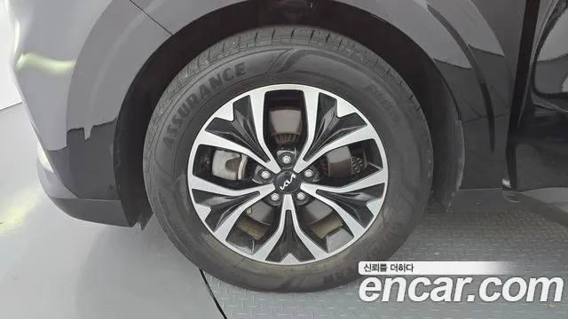 Kia Carnival 2022 thumb 5