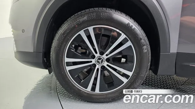 Mercedes-Benz EQB 2023 thumb 4