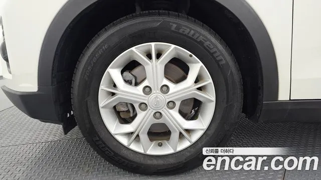 KG_Mobility_Ssangyong TIBOLI 2020 thumb 5