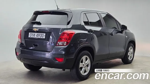 Chevrolet Tracker 2017 thumb 2