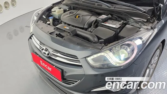 Hyundai i40 2014 thumb 6