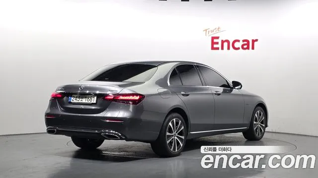 Mercedes-Benz E-Класс 2021 thumb 2