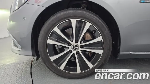 Mercedes-Benz E-Класс 2021 thumb 5