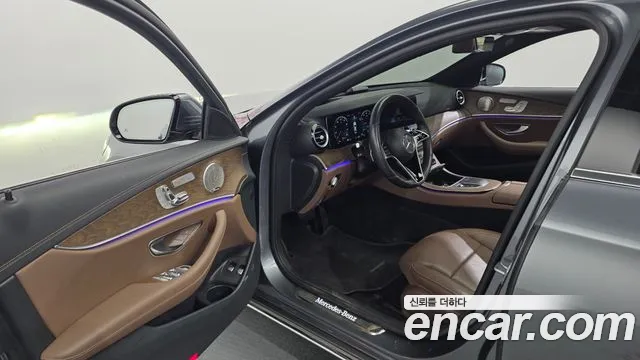 Mercedes-Benz E-Класс 2021 thumb 10