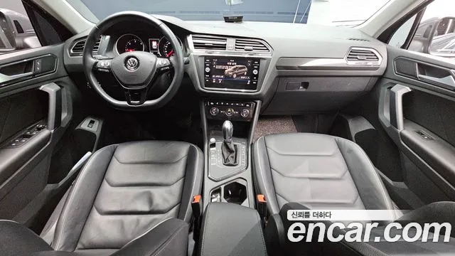 Volkswagen Tiguan 2018 thumb 6