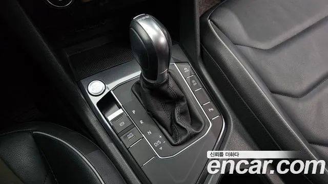 Volkswagen Tiguan 2018 thumb 8