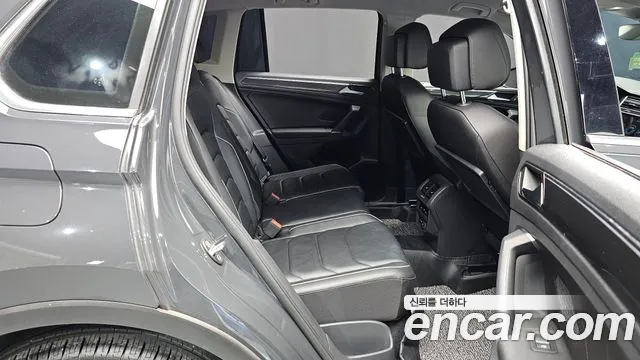 Volkswagen Tiguan 2018 thumb 10