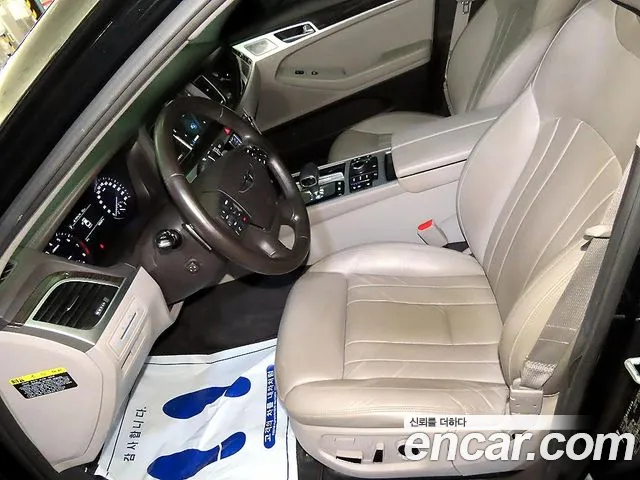Genesis G80 2017 thumb 6