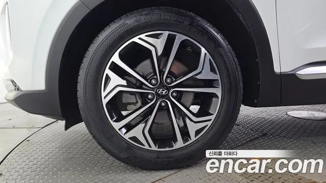 Hyundai Santa Fe 2018 thumb 5