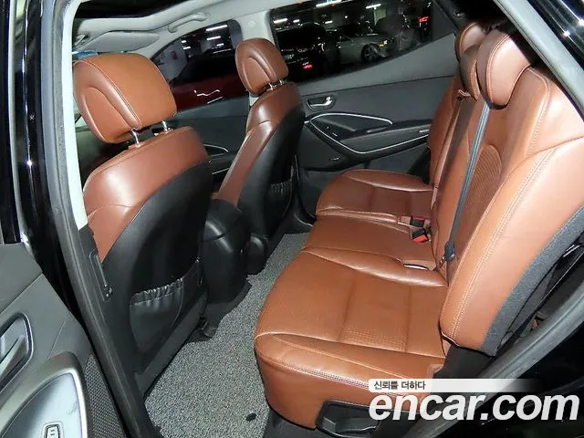 Hyundai Santa Fe 2012 thumb 6