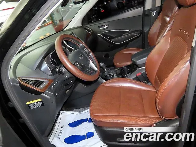 Hyundai Santa Fe 2012 thumb 10